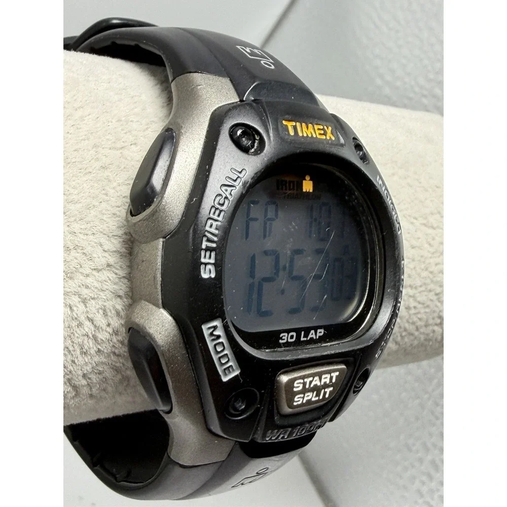 Timex 170 Mens Watch New Battery Black 2010 38MM 8.5